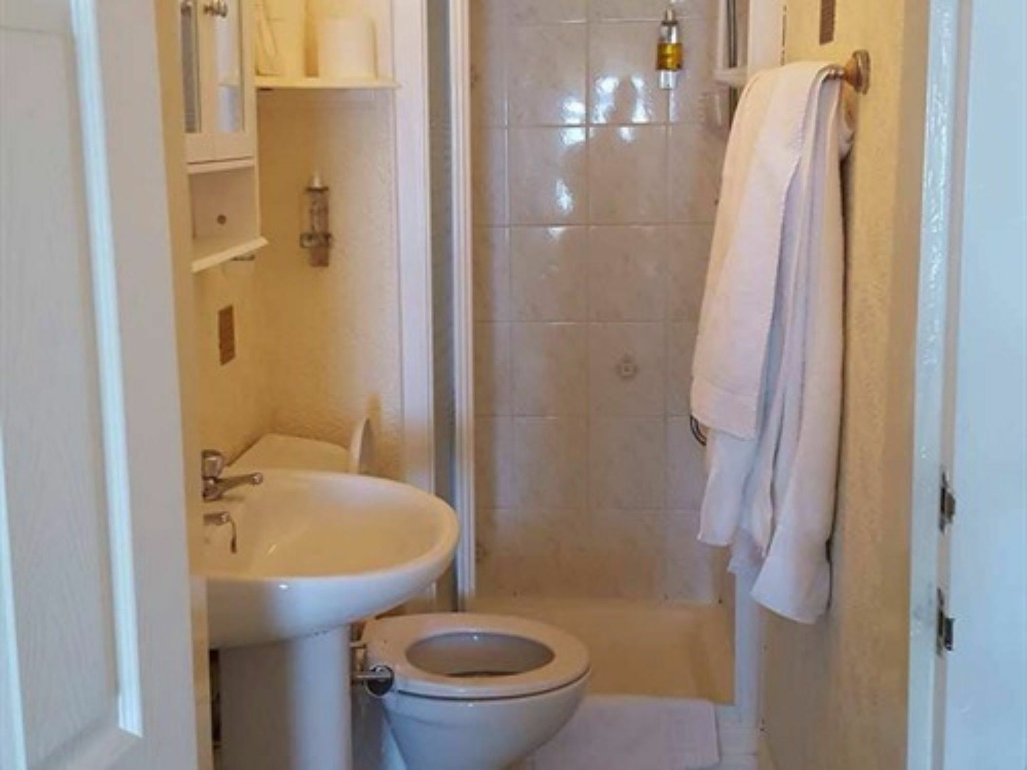Kimberley Seafront Guest house 4*