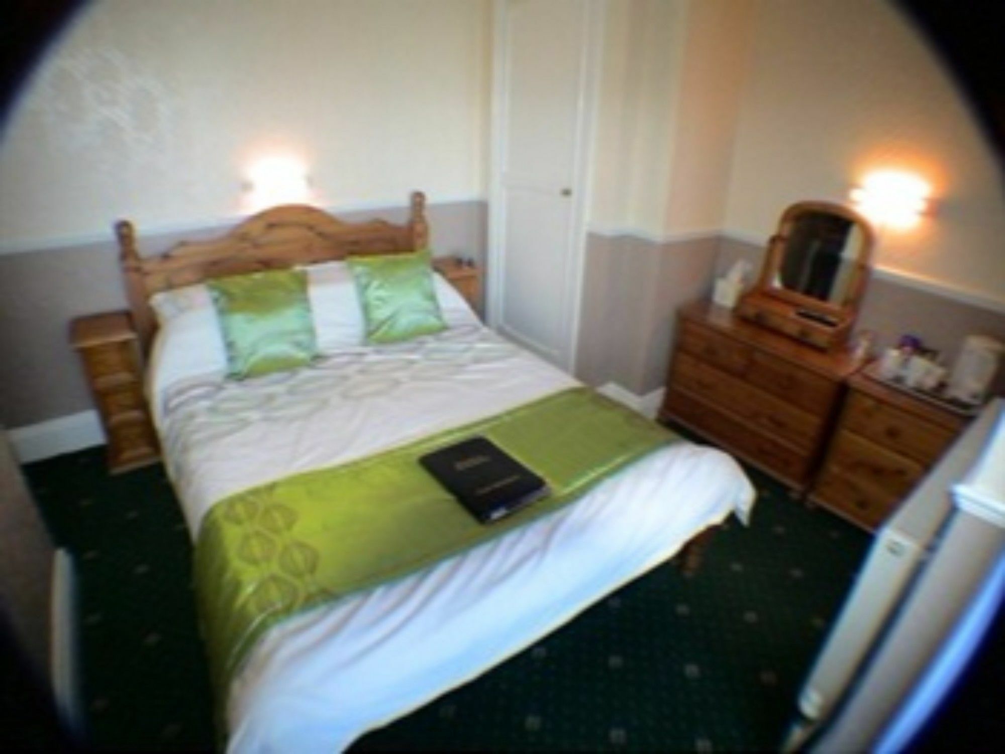 Kimberley Seafront Guest house Scarborough